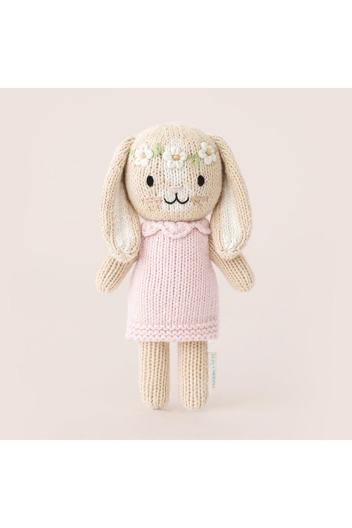 Tiny Hannah the bunny (blush)