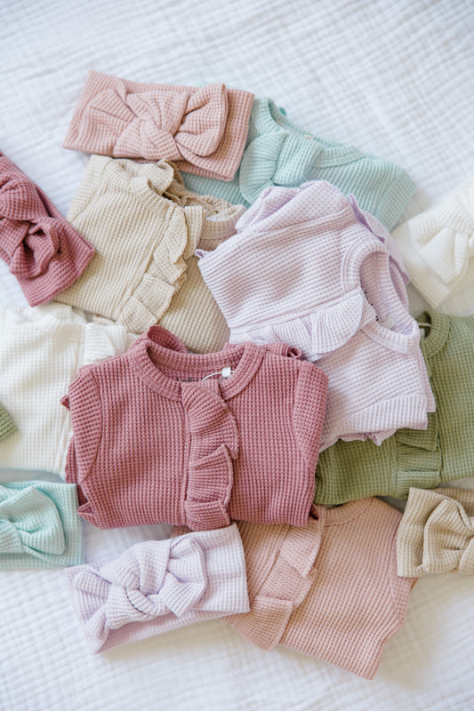 Organic Waffle Knit Ruffled Footie With Bow