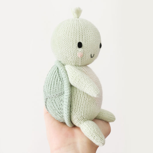 Baby sea turtle (kelp green)