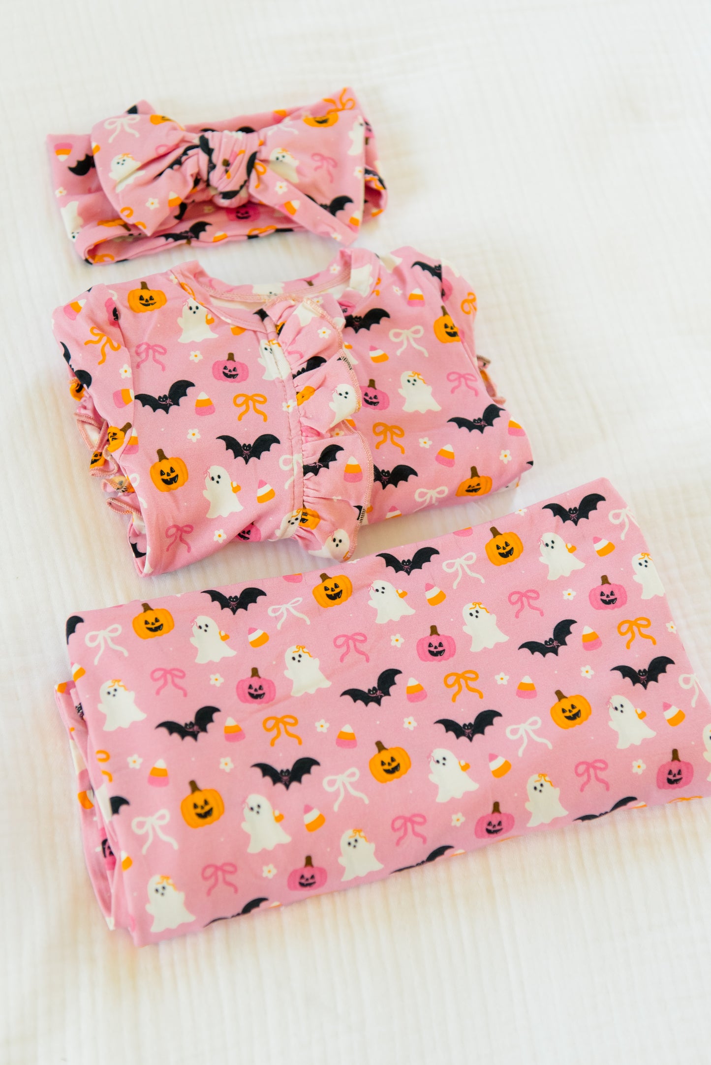 Boo-tiful Bows Swaddle | Blanket
