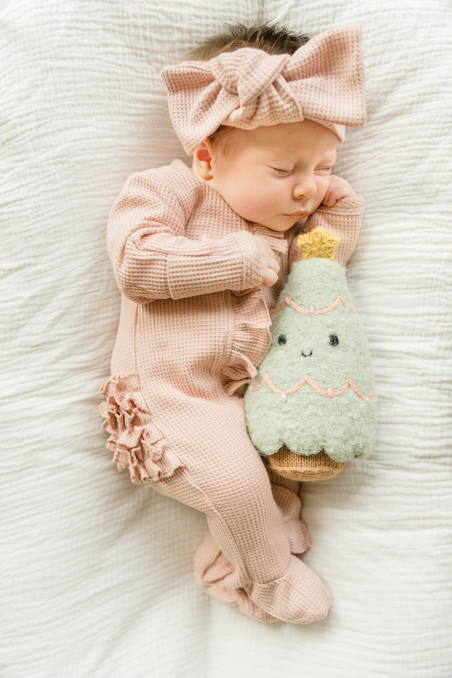 Organic Waffle Knit Ruffled Footie With Bow - Holiday