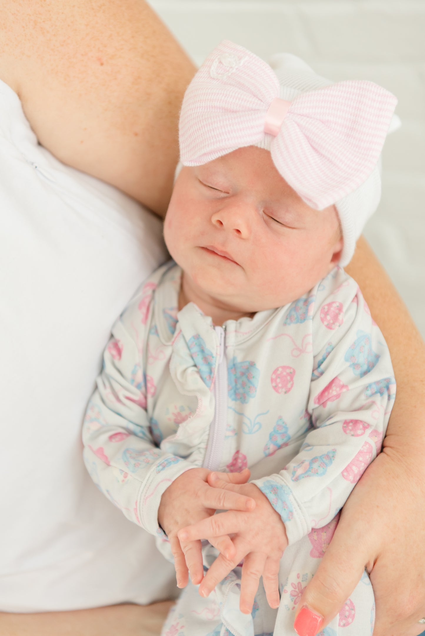 Shells of Summer Hand Stitched Newborn Bow Hat