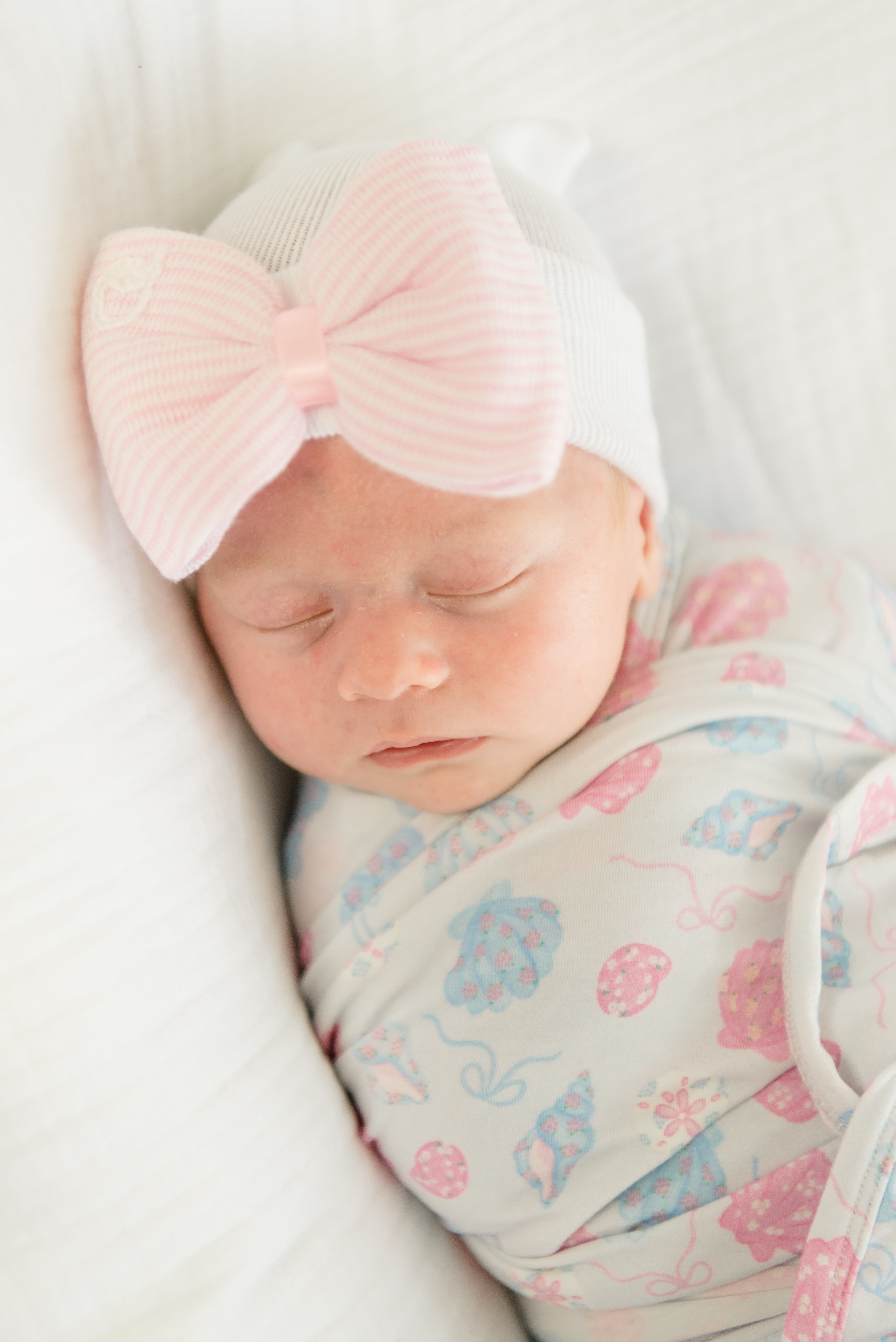 Shells of Summer Hand Stitched Newborn Bow Hat