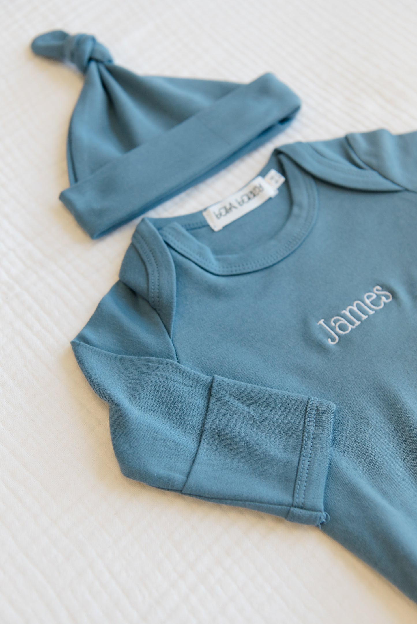 Personalized Golf Baby Gift Set | Knotted Gown, Hat & Embroidered Linen Name Plate
