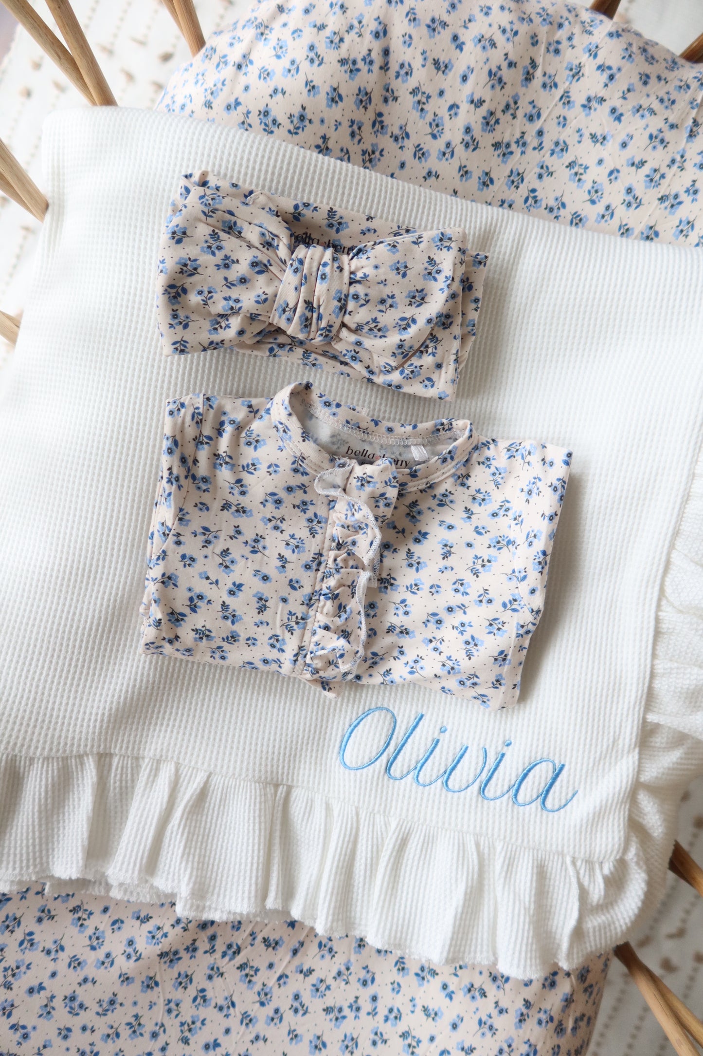Blooming Blues Double Knot Bow