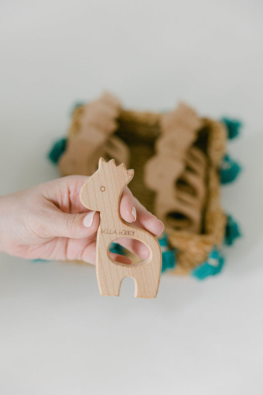 Natural Wood Giraffe Sensory Toy | Baby Sensory Toy | Beechwood Grip Ring | Baby Wooden Toy | Newborn Gift | Gender Neutral Baby Toy